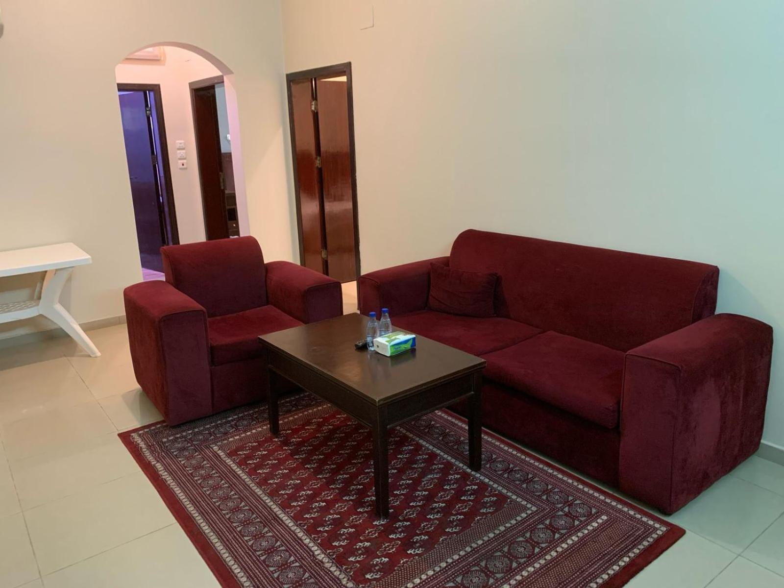White Beach Hotel Suites 拉比格 外观 照片